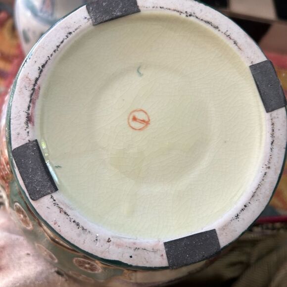 Vintage Japanese Green and white ceramic cookie jar vase with gold accents 13" - Picture 11 of 16